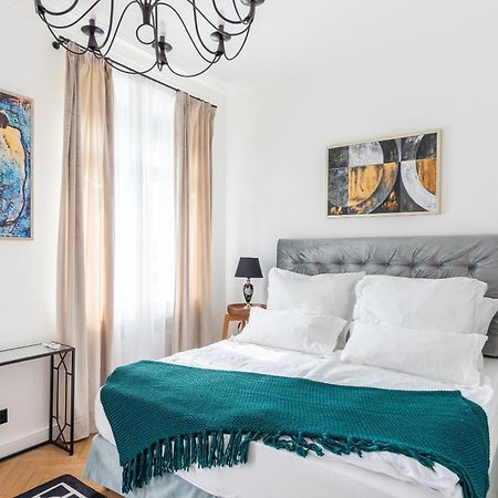 Luxury Apartment With A Balcony And A Terrace Prag Eksteriør billede