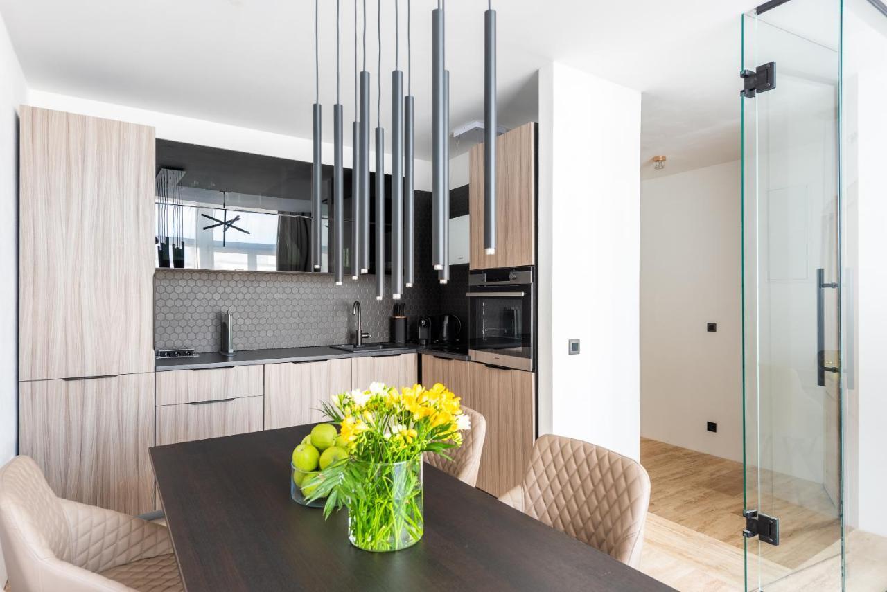 Luxury Apartment With A Balcony And A Terrace Prag Eksteriør billede